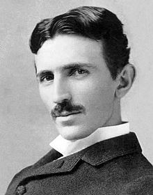 Tesla, aged 37. (en.wikipedia.org (Napoleon Sarony))