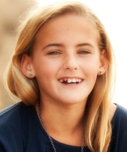 Jessie (http://www.legacy.com/ns/news-story.aspx?t=jessica-rees-never-ever-give-up&id=664)