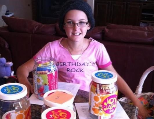 Jessie assembling Joy Jars (http://abcnews.go.com/US/slideshow/11-heroes-2011-15151772 (Libbe Becker Fairty ))