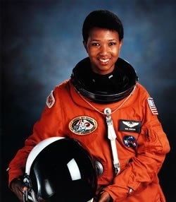 Jemison joined NASA Program in 1992 (http://physicistfeminist.com/category/awesome-wome ())