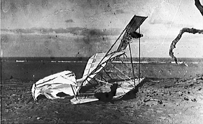 1901 glider crash (http://weblab.open.ac.uk/firstflight/ ())