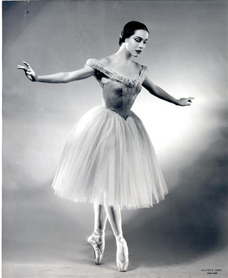 A picture of Maria dancing (http://chicago.cbslocal.com/2013/04/12/ballet-lege ( Walter Owen))