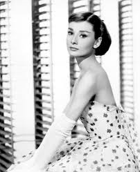 Audrey Hepburn is a fashion icon ((thefashiontag.wordpress))