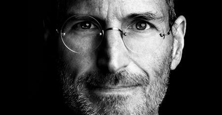 Steve Jobs Deep in Thought (Google Images (life.hack))