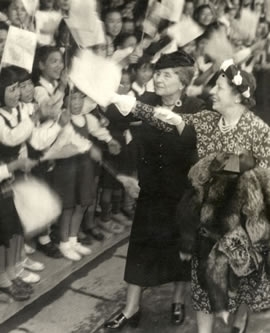 Helen Keller (http://www.afb.org/info/about-us/helen-keller/biography-and-chronology/biography/1235)