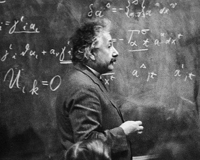 Albert Einstein working. (https://vintageeveryday.wordpress.com/?s=albert+ei ())