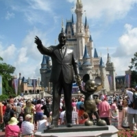 Statue of Walt and Mickey in Disney World ( (JP Diroll))