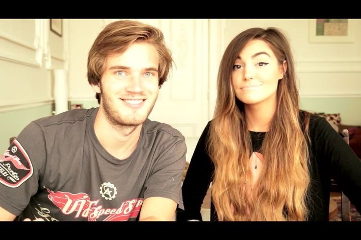 working with his girlfriend (google images (Felix Kjellberg))