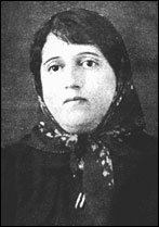 This is a picture of her as an adult. (www.iranchamber.com (www.iranchamber.com))