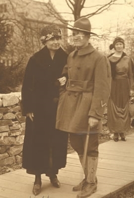 Keller walking with a wounded soldier. (http://www.afb.org/ ())