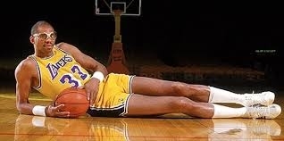 Kareem Playing For The Lakers (http://exnba.com/articles-news/documentary-on-life ())