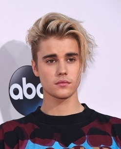 Justin Bieber (www.biography.com ())