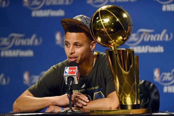 Steph Curry wins NBA finals.