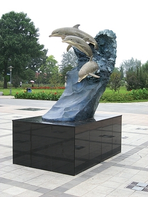 Wyland sculpture (Wyland Foundation)