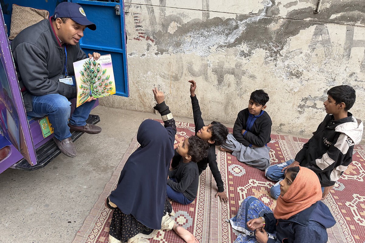 Picture of Via camel, rickshaw, whatever it takes, this nonprofit brings libraries to children
