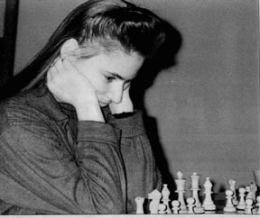 Judit and the Polgar sisters analyze her game against Kasparov