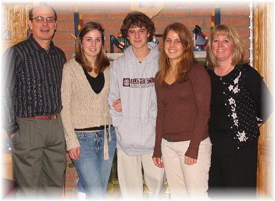 Grant, Amanda, Jordan, Rachel and Mali (Mali Bickley Family Album)