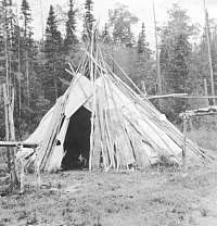 Old Misabi's cooking wigwam at Obabika<br>Photo from ottertooth.com