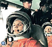 <a href=http://www.aerospaceweb.org/question/history/astronauts/gagarin.jpg>Yuri Gagarin</a>