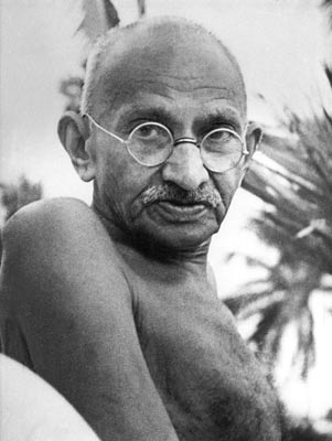 Mahatma Gandhi (http://www.mahatma.org.in/pictures/showpics.jsp?picture=piccat0002&link=ph&id=29&cat=pictures)