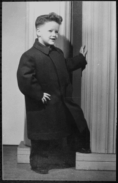 Bill Clinton at age 4.