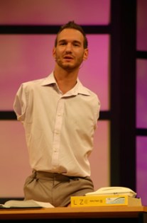  (http://www.zaferercan.com/Album/nick%20vujicic%202.jpg)