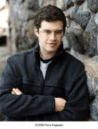This is Christopher Paolini, the auther of these (Cristopher Paolini's web-site: http://www.alagaesia.com/)