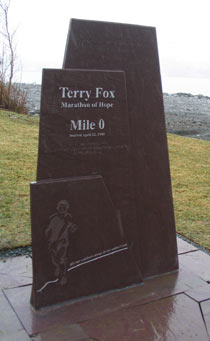 Terry Fox's monument (http://www.cbc.ca/gfx/pix/terry-fox_monument.jpg)