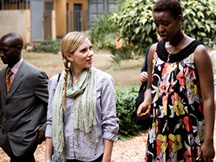 Scareltt Johansson in Rwanda (http://www.joinred.com/Libraries/Related%20Content_Thumbs/Scarlett-Johansson.sflb)