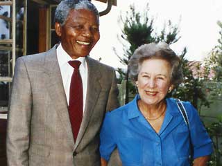 Helen Suzman and Nelson Mandela (FOXNEWS.COM)