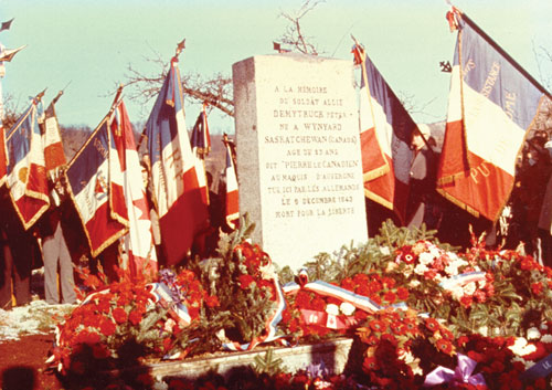 Monument of Peter Dmytruk (Pierre le Canadien) in France (uregina.ca)