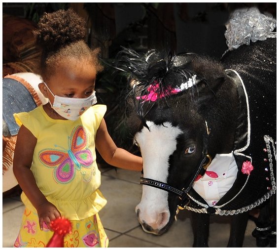 Magic at Ronald McDonald House (Debbie Garcia-Bengochea)