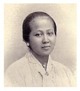 Raden Kartini (4.	http://indrindra.blogspot.com/)