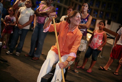 Dr. Honey on Dragon Boat at NYSCI (NYSCI ())