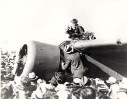 Amelia Earhart (http://hawaii.gov/hawaiiaviation/hawaii-aviation-pioneers/amelia-earhart-1 (Hawaii Aviation))