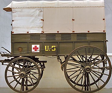 An early Red Cross ambulance. (http://americanhistory.si.edu/dynamic/images/press/image_2_699.jpg (http://americanhistory.si.edu/dynamic/images/press/image_2_699.jpg))