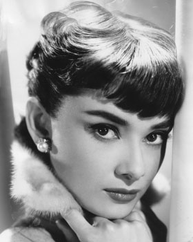 Audrey Hepburn at 23 (http://www.latimes.com/includes/projects/hollywood/portraits/audrey_hepburn.jpg ())