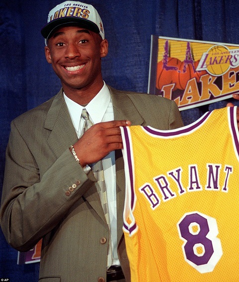 age kobe bryant