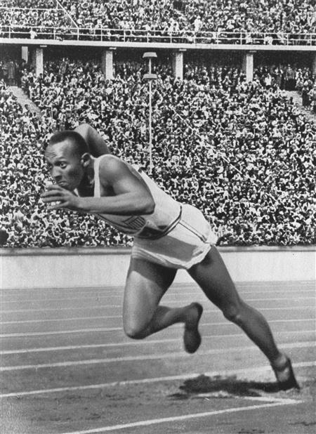Jesse Owens Running (http://www.greatblackheroes.com/wp-content/uploads ())