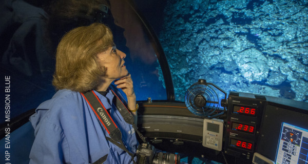 Earle exploring the ocean 1,000 feet deep (The Terramar Project (Kip Evans/Mission Blue))