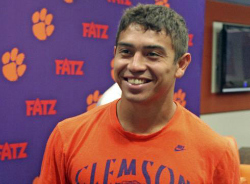  (https://usatoday30.usatoday.com/sports/college/foo ())