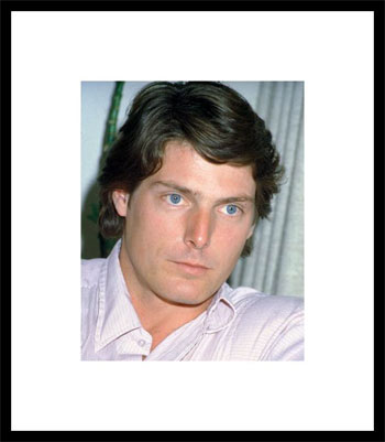 <a href=http://imagecache2.allposters.com/images/pic/PF/PF_992101_OEM_15MB~Christopher-Reeve-Posters.jpg>Christopher Reeve in his young age. </a>